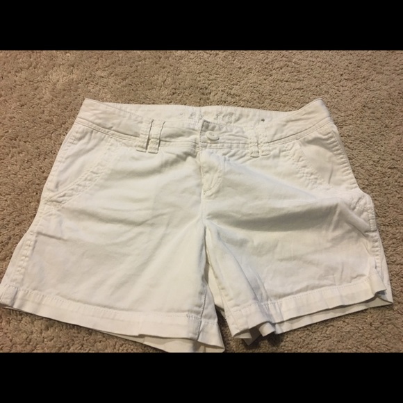 ❗️FINAL PRICE❗️Maurice's White Shorts - Picture 2 of 4